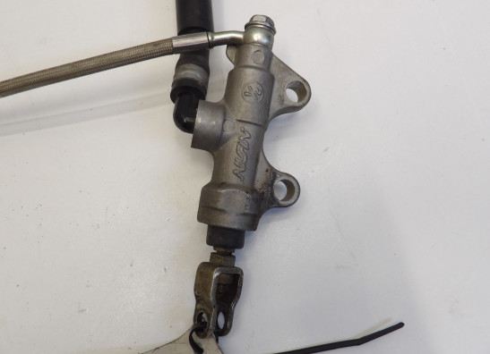 Rempomp achter Kawasaki ZX 9 R