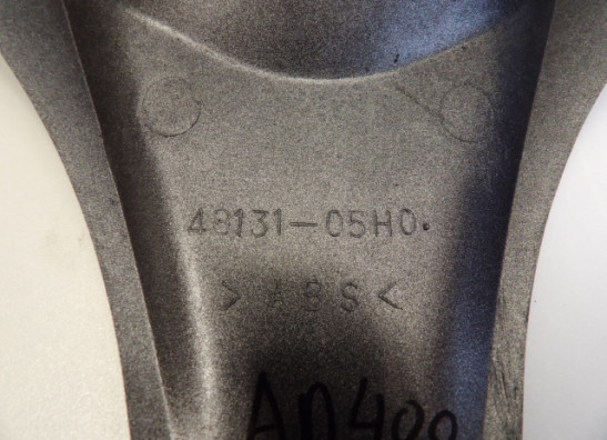 Cowl upper front Suzuki Burgman 400