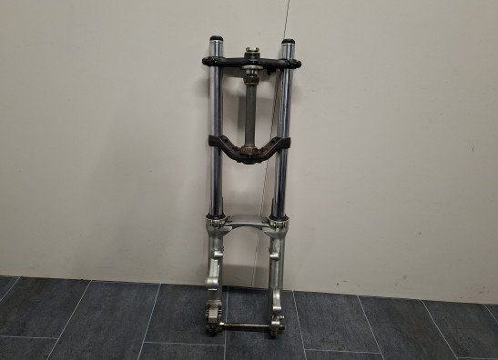 Voorpoten compleet Honda VF 700  750 S Sabre