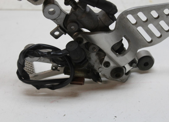 Fussrastetrager vorne rechts Yamaha YZF R6