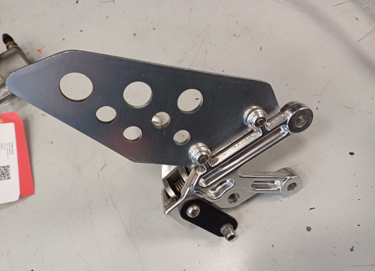 Fussraste links Aprilia Tuono 1000