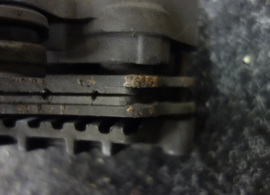 Remklauw links voor Honda CBR 1100 XX