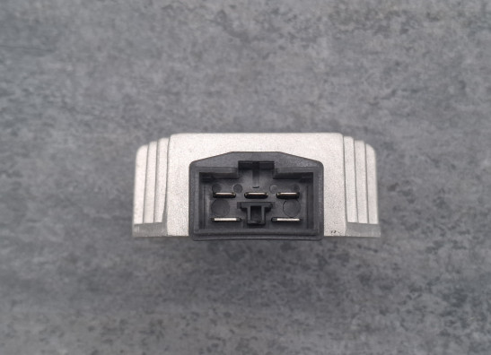 Spanningsregelaar Honda VFR 750