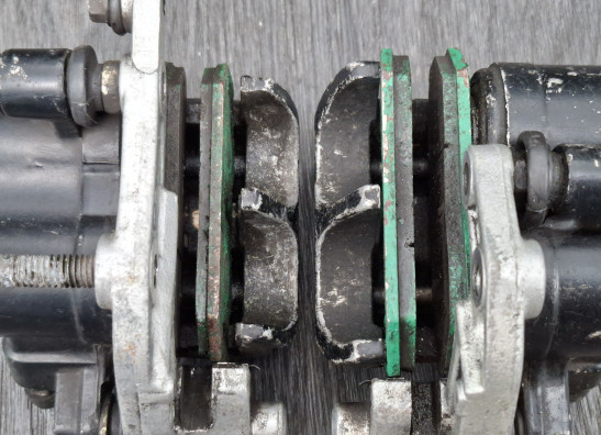 Bremssattel Bremszangen vorne Honda CBR 1000 F