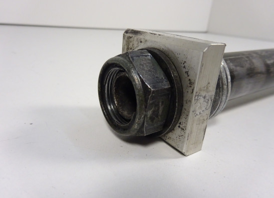 Rear axle Yamaha TDM