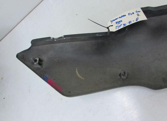 Heck rechts Yamaha FZR 600