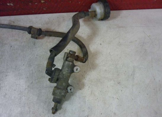 Rempomp achter Honda Deauville 650 - 700