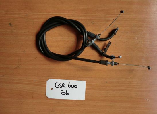 Throttle cable Suzuki GSR 600