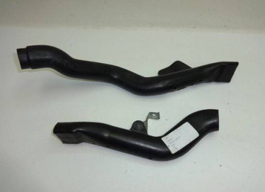 Linker luchtbuis Suzuki GSX R 1100