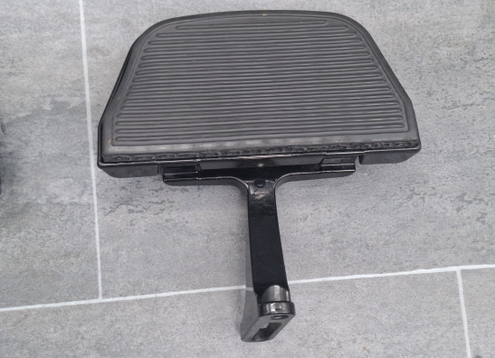 Fussraste links Harley Davidson FLTR Road Glide