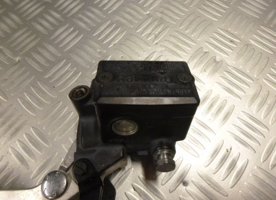 Front brake master cylinder  Triumph Tiger Explorer
