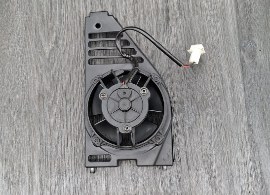 Ventilator KTM 690 Duke 4
