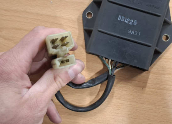 Ignitor CDI ECU Suzuki GS 500 E