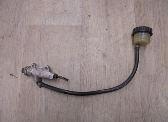 Rempomp achter BMW R 1200 GS Adventure