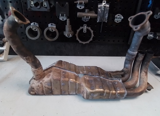 Uitlaat Aprilia RST 1000 Futura