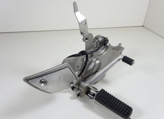 Fussrastetrager vorne rechts Yamaha MT 01