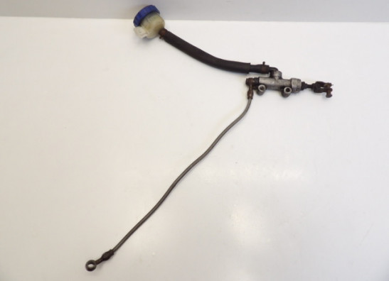 Rempomp achter Kawasaki ZEPHYR 550