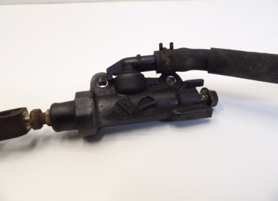 Rempomp achter Yamaha XJ 900 S Diversion