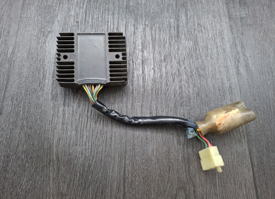 Spanningsregelaar Honda VFR 800 I