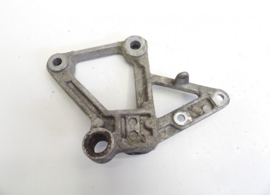 Fussrastetrager vorne rechts Honda VFR 750