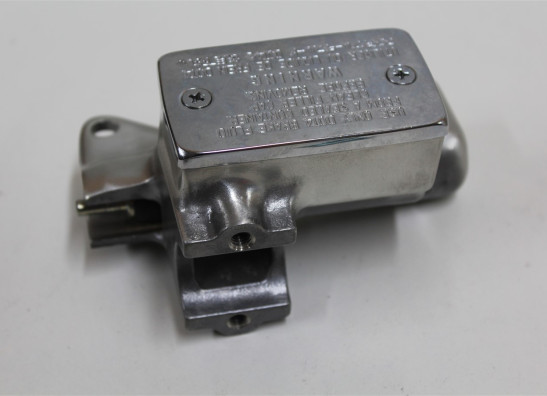 Clutch master cylinder Suzuki VS Intruder