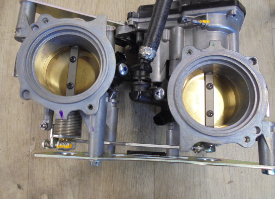 Gasklephuis KTM 1290 Super Duke GT