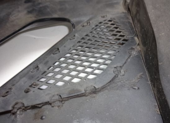 Cowl Left Suzuki GSX R 400