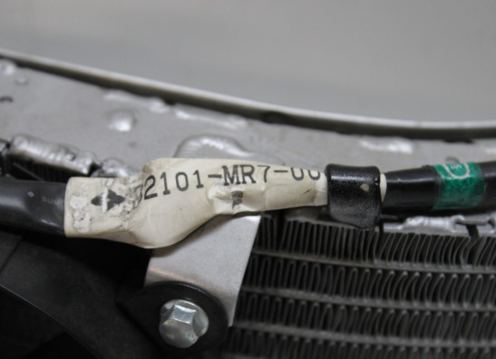 Radiateur Honda VFR 750 R - RC30