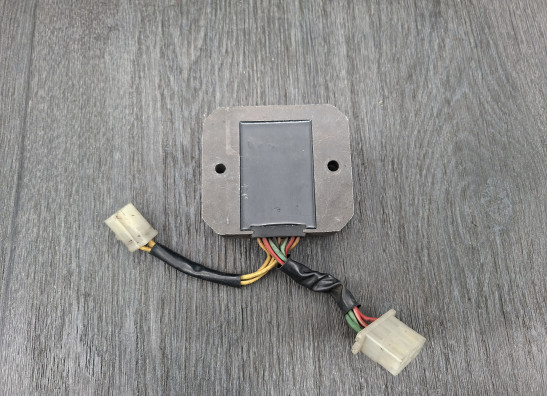 Regler Gleichrichter Honda VT 700 750