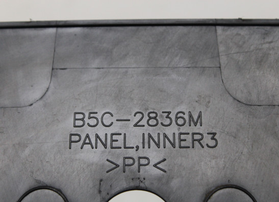 Cowl inside upper Yamaha Tracer 900