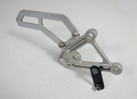 Main step holder left Aprilia RSV 1000
