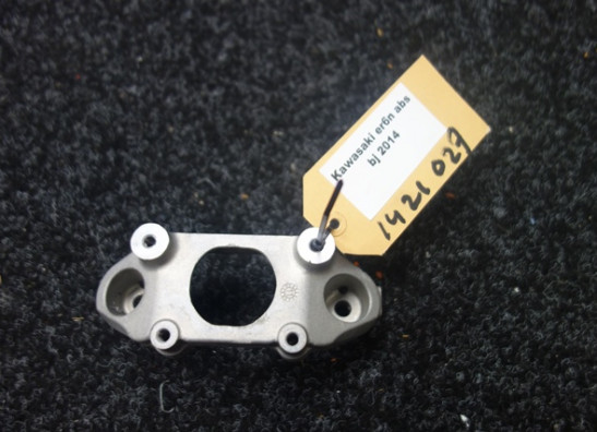 Contact slot Kawasaki ER 6