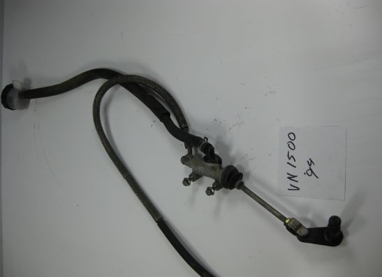 Rempomp achter Kawasaki VN 1500