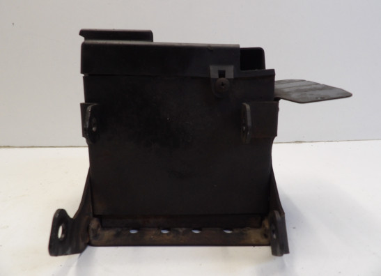 Batterie befestigung Suzuki VS 800 Intruder