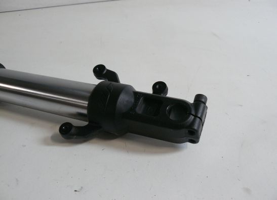 Voorpoot rechts compleet KTM RC125