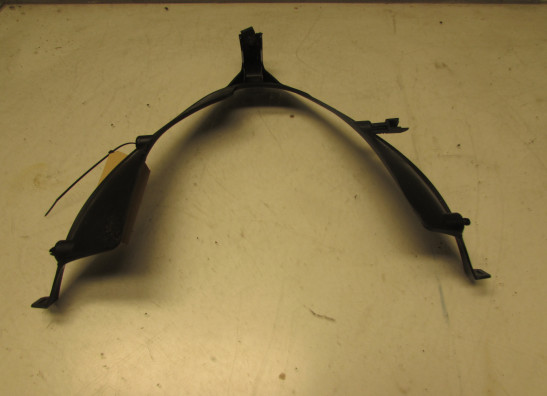 Cowl V shape under Honda CBR Fireblade