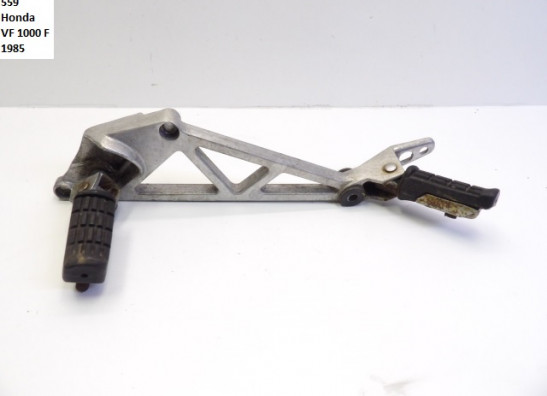 Fussrastetrager vorne links Honda VF 1000 F