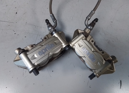 Remklauw rechts voor Aprilia Shiver 750