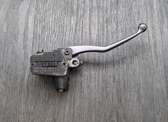 Front brake master cylinder  Yamaha XJ 600 F