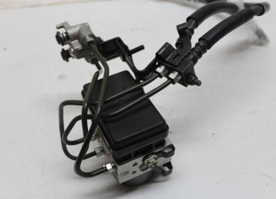 ABS pomp Yamaha MT 09