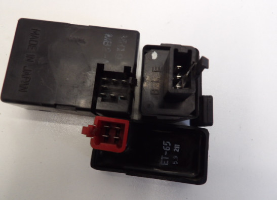 Relay Honda VF 700  750 C Magna