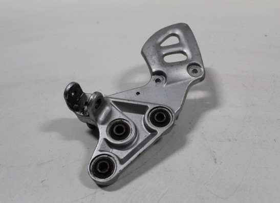 Fussrastetrager vorne rechts Suzuki GSX R 1300 Hayabusa