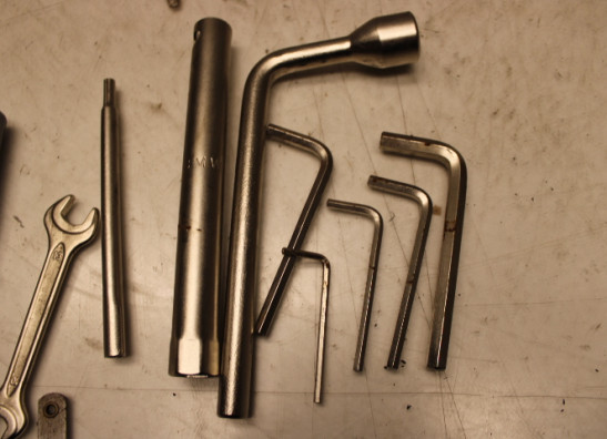 Bordwerkzeug BMW R 1100 RT