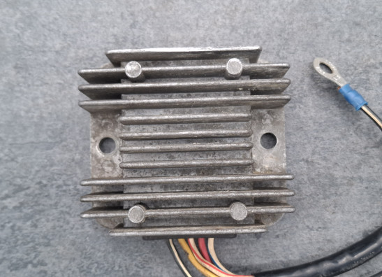 Regulator rectifier  Suzuki GS 650