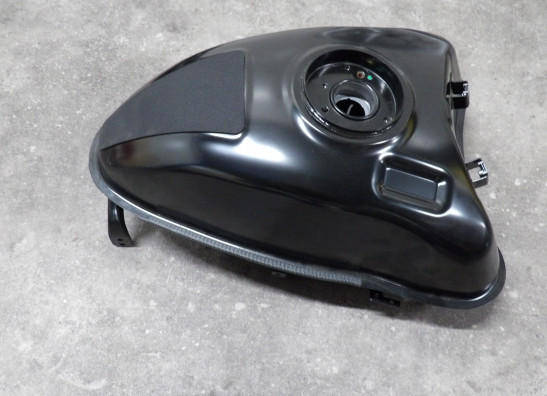 Fuel tank Triumph Trident 660