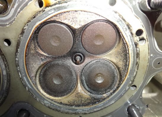 Cilinderkop Honda VFR 800 I