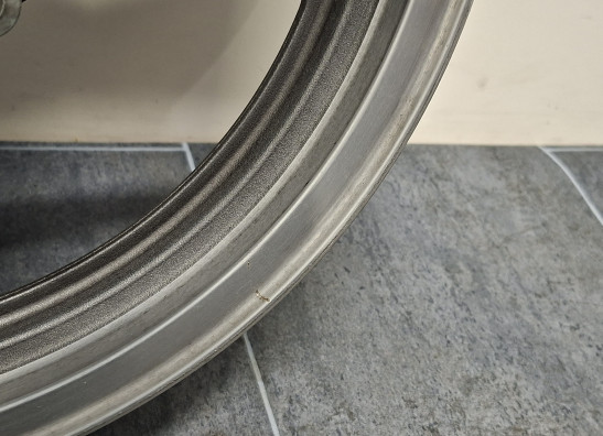 Front Wheel Kawasaki GPZ 900