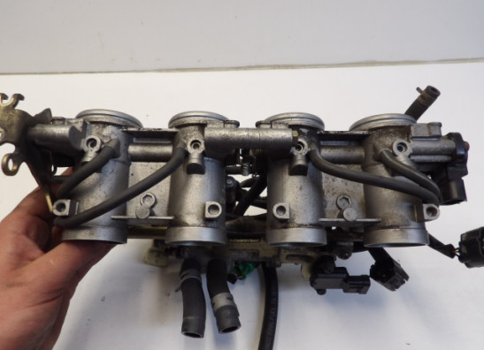 Gasklephuis Yamaha FZ6