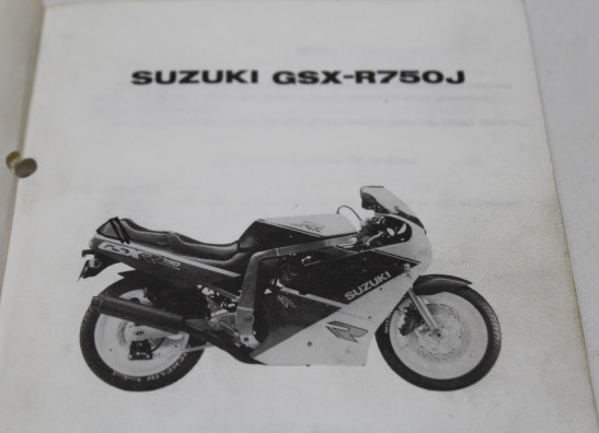 Teilebuch Suzuki GSX R 750
