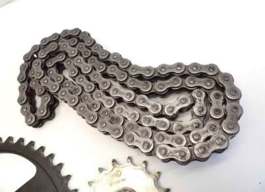Ketting en tandwielset Suzuki GS 500 E